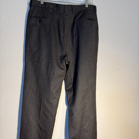 JoS A. Bank Men's Pants 37 x 30 areer Workwear Cuffed Hems Pleated Sunday Best - Picture 3 of 5
